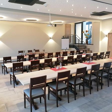 Landgasthof Niebler Adelsdorf Extérieur photo