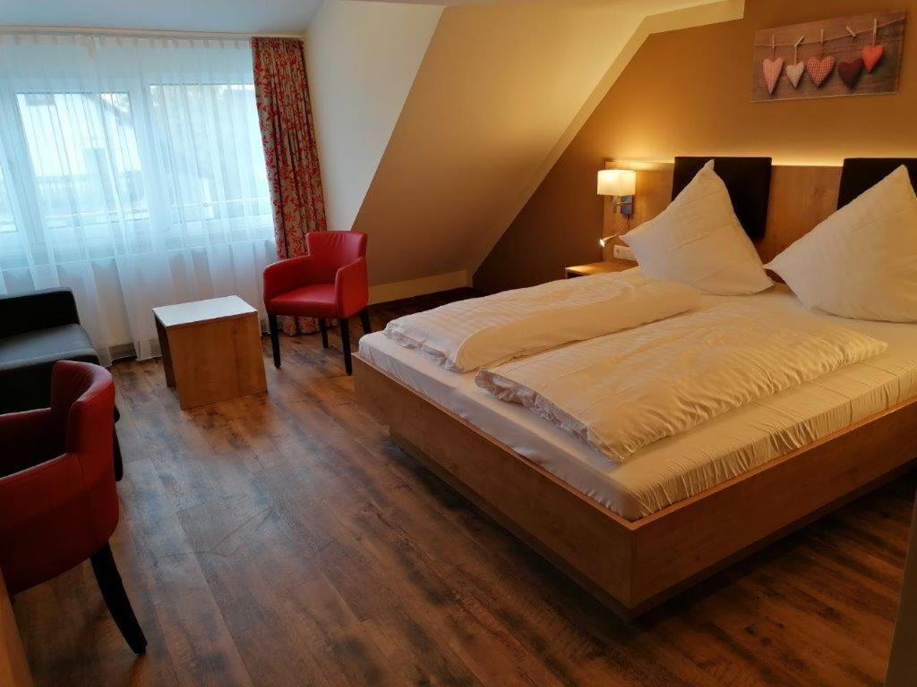 Landgasthof Niebler Adelsdorf Extérieur photo