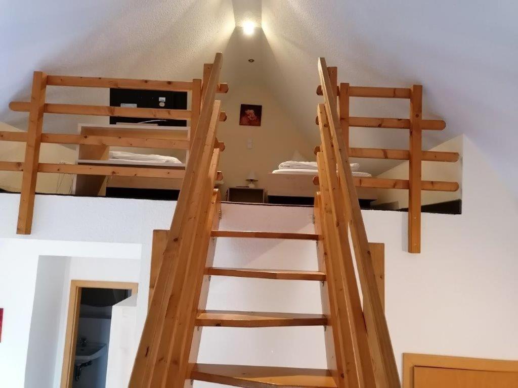 Landgasthof Niebler Adelsdorf Extérieur photo