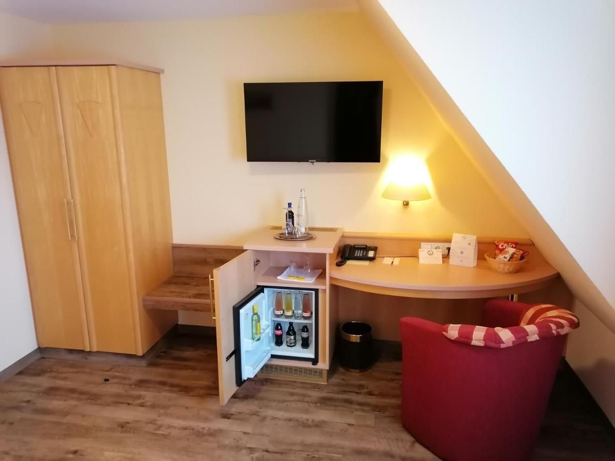 Landgasthof Niebler Adelsdorf Extérieur photo