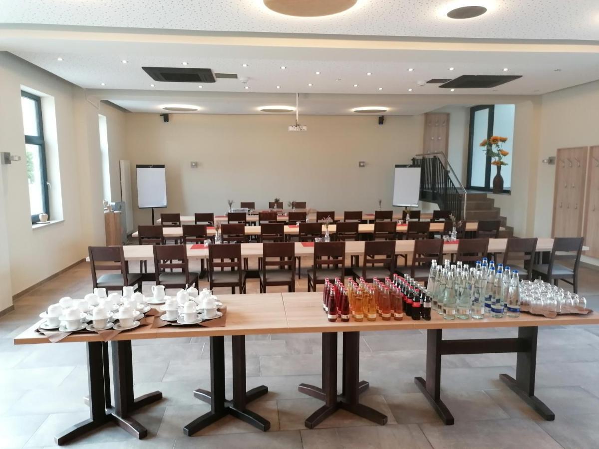 Landgasthof Niebler Adelsdorf Extérieur photo