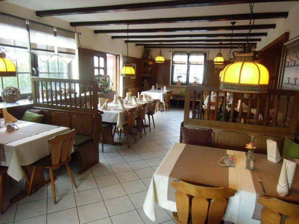 Landgasthof Niebler Adelsdorf Extérieur photo